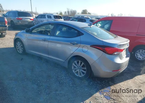 2015 Hyundai Elantra Se z USA, uszkodzony, nr VIN 5NPDH4AE5FH558403
